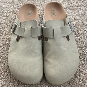 Birkenstock Bostons Vegan